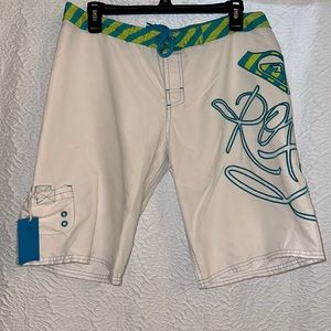 Roxy Board Shorts with Waxing tool